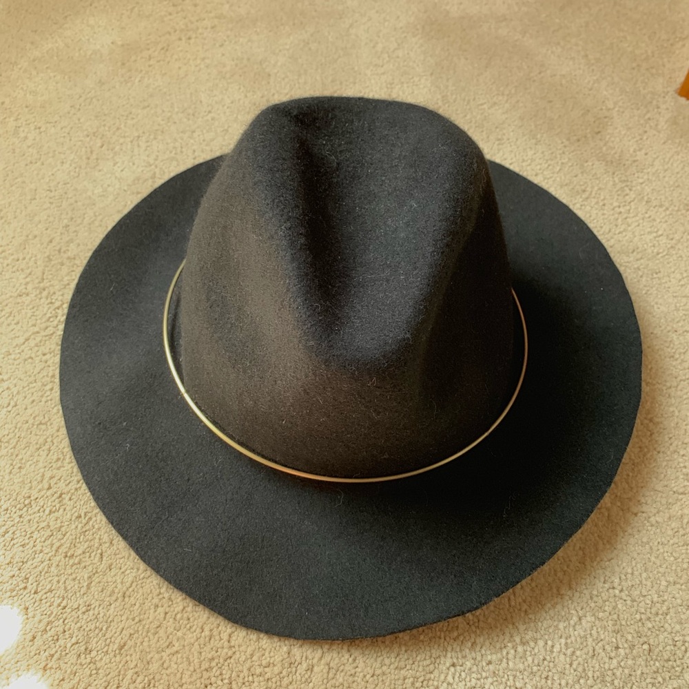 forever 21 black hat
